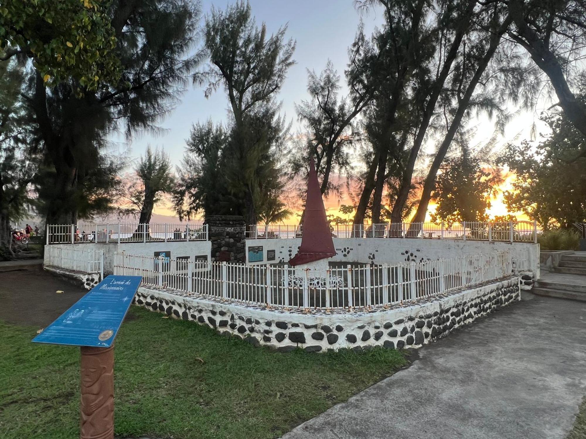 La Maison Pres Du Phare Mahina Extérieur photo