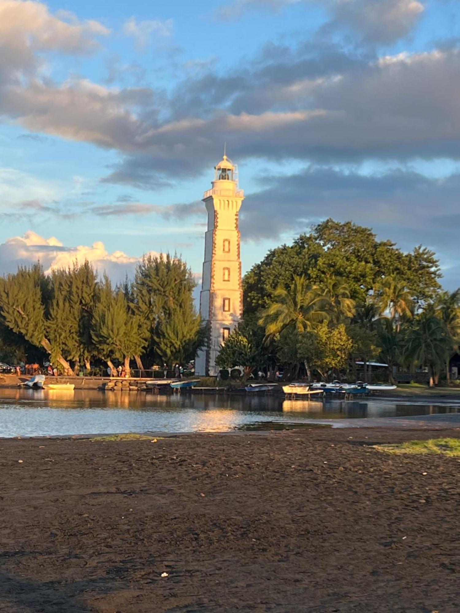 La Maison Pres Du Phare Mahina Extérieur photo